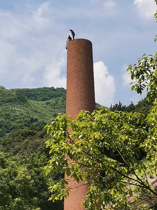 煙囪拆除公司:技術超前的實力商家